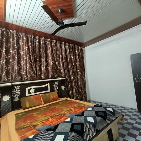 Keshav Narayan Home Stay Mathura Eksteriør bilde