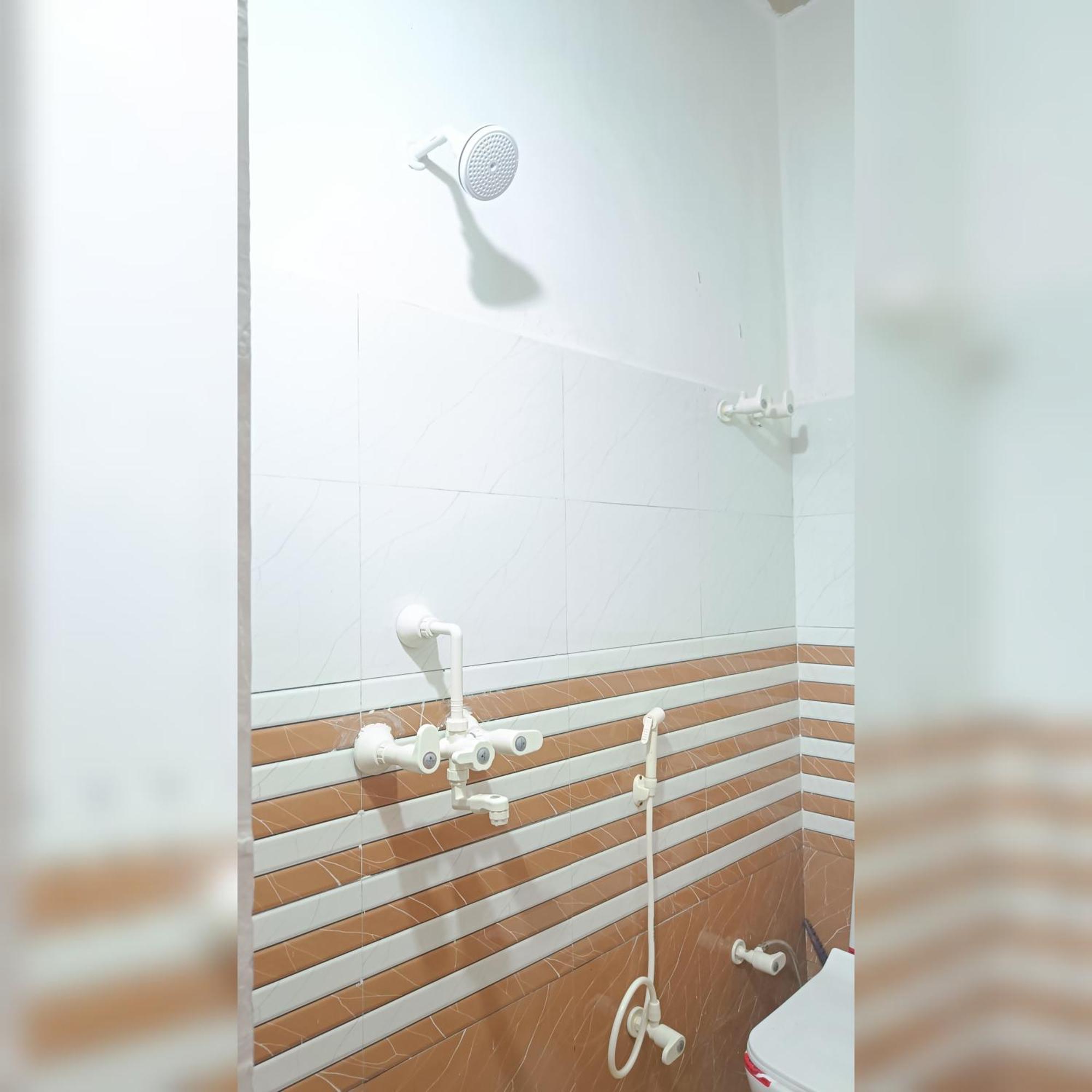 Keshav Narayan Home Stay Mathura Eksteriør bilde