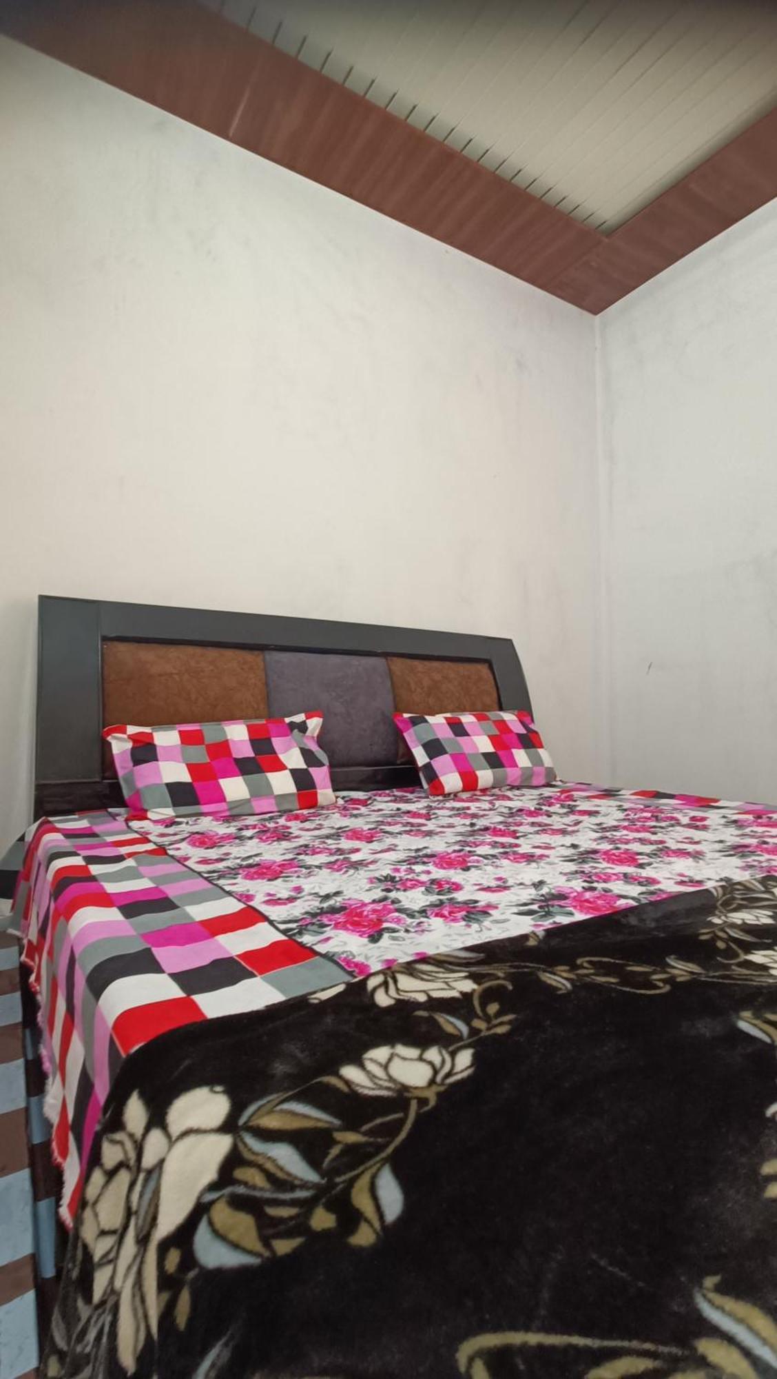 Keshav Narayan Home Stay Mathura Eksteriør bilde