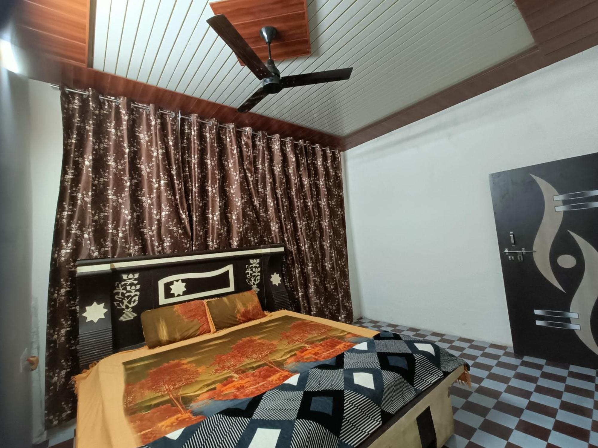 Keshav Narayan Home Stay Mathura Eksteriør bilde